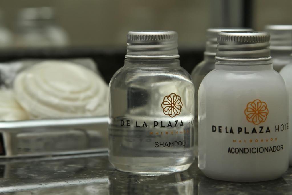 מלדונאדו De La Plaza Hotel מראה חיצוני תמונה