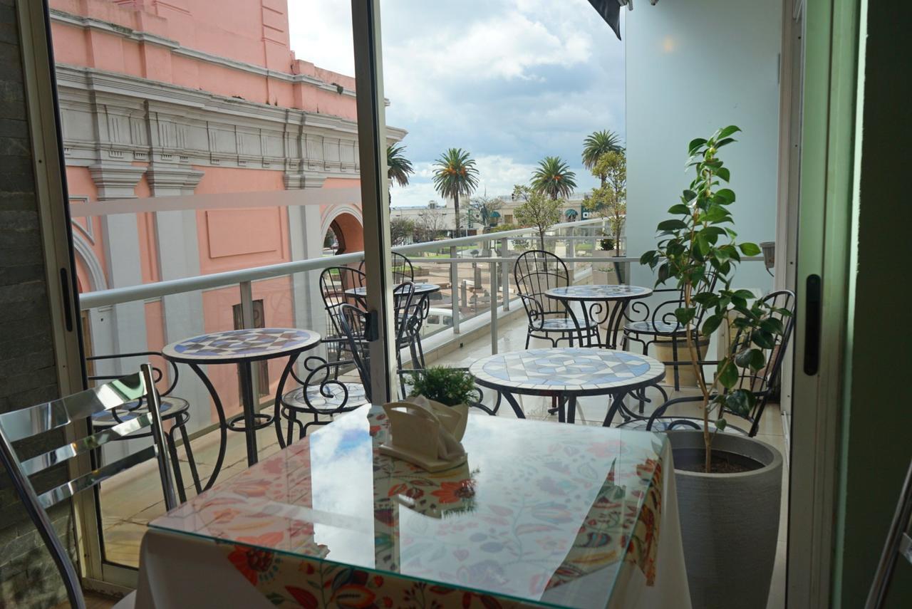 מלדונאדו De La Plaza Hotel מראה חיצוני תמונה